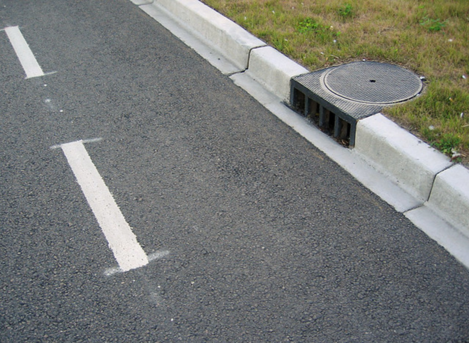 Concrete Curb and Gutter System - Apex Pavement Solutions